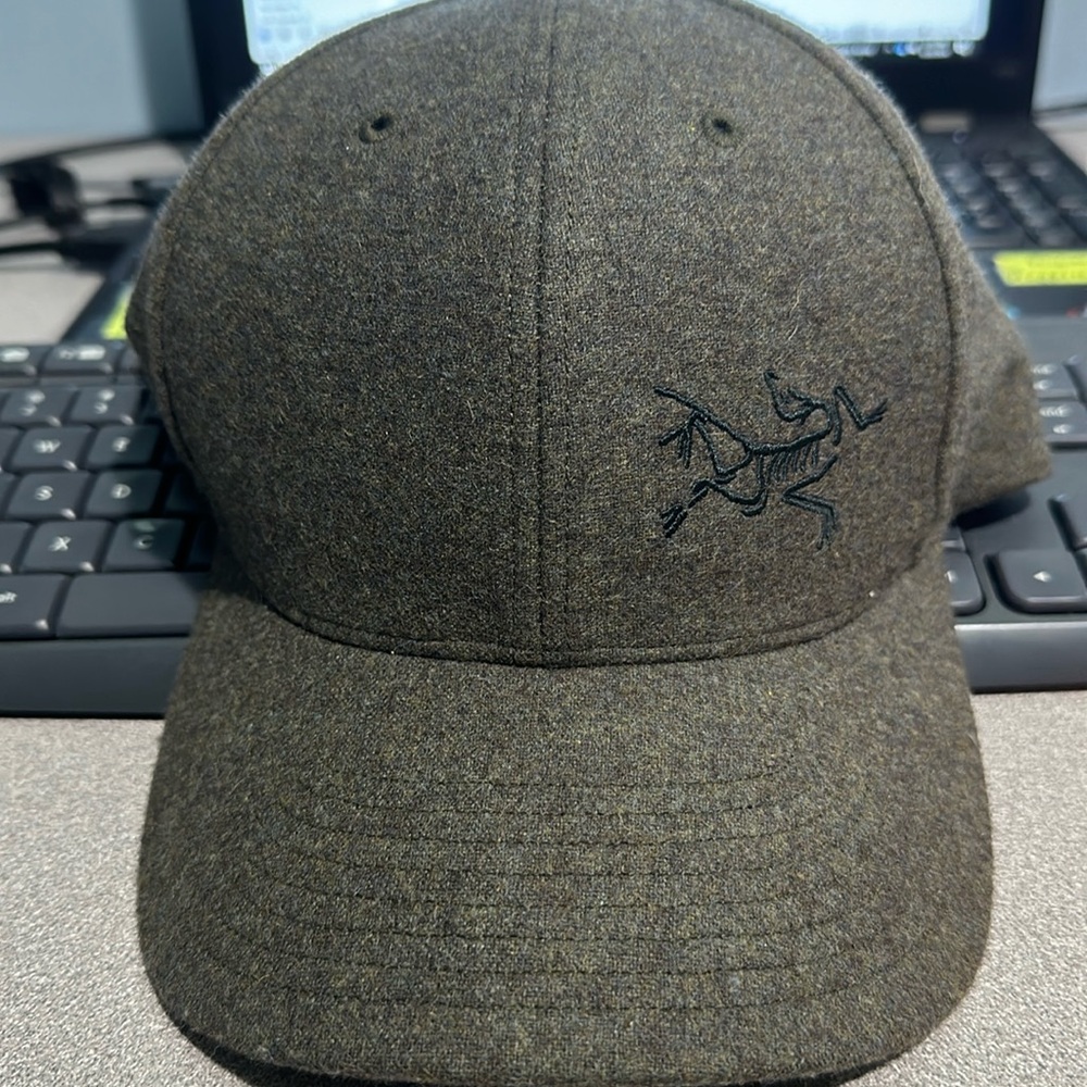 Arc'teryx wool ball cap
